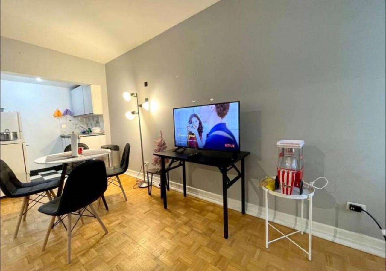 Affordable Cuttie 4 Persons 2 Beds In Downtown Appartement Montréal Buitenkant foto