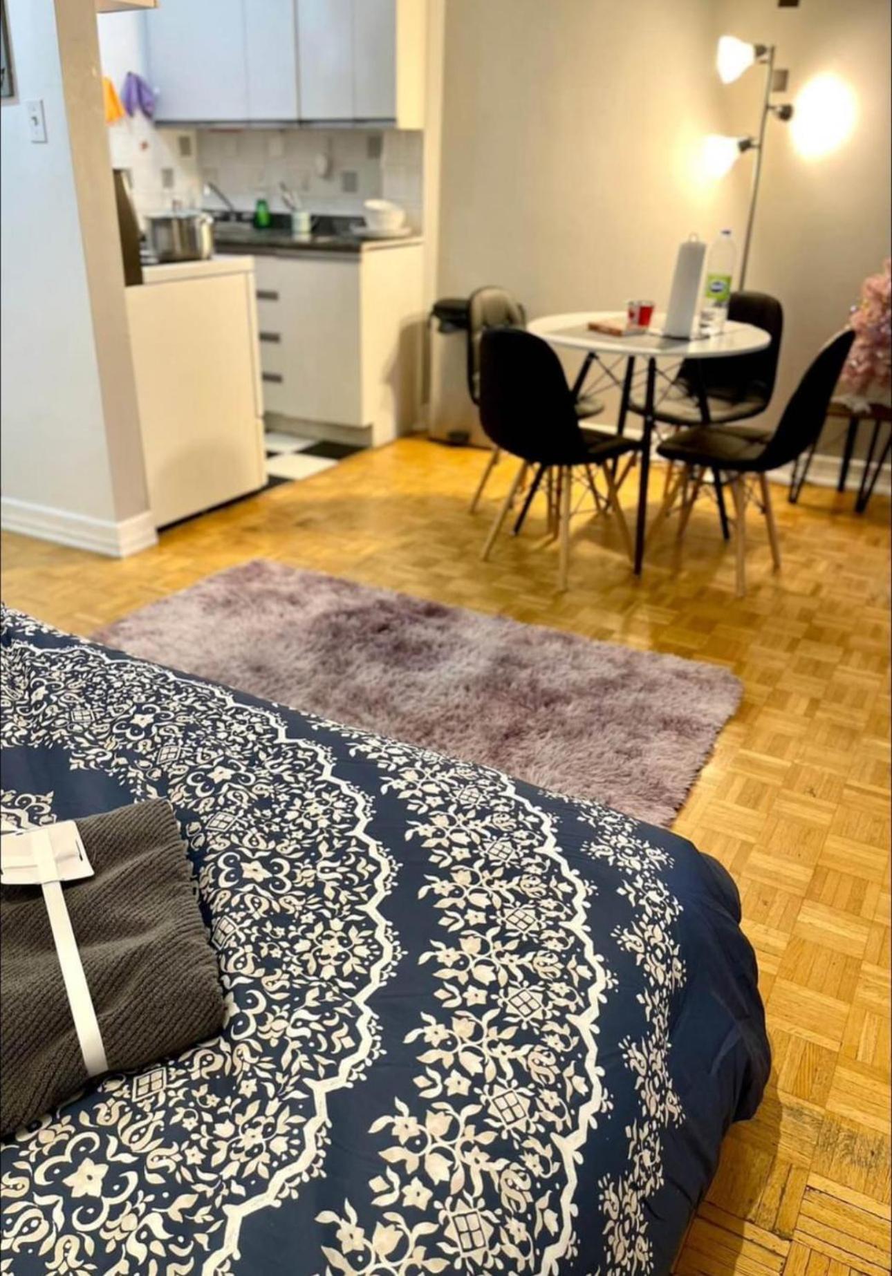 Affordable Cuttie 4 Persons 2 Beds In Downtown Appartement Montréal Buitenkant foto